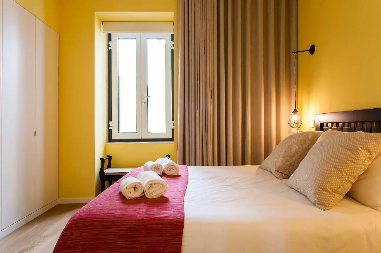 Joivy Sublime 2Br Apt On Restauradores Square Nearby Rossio Station Lisbon 0*,  Portugal