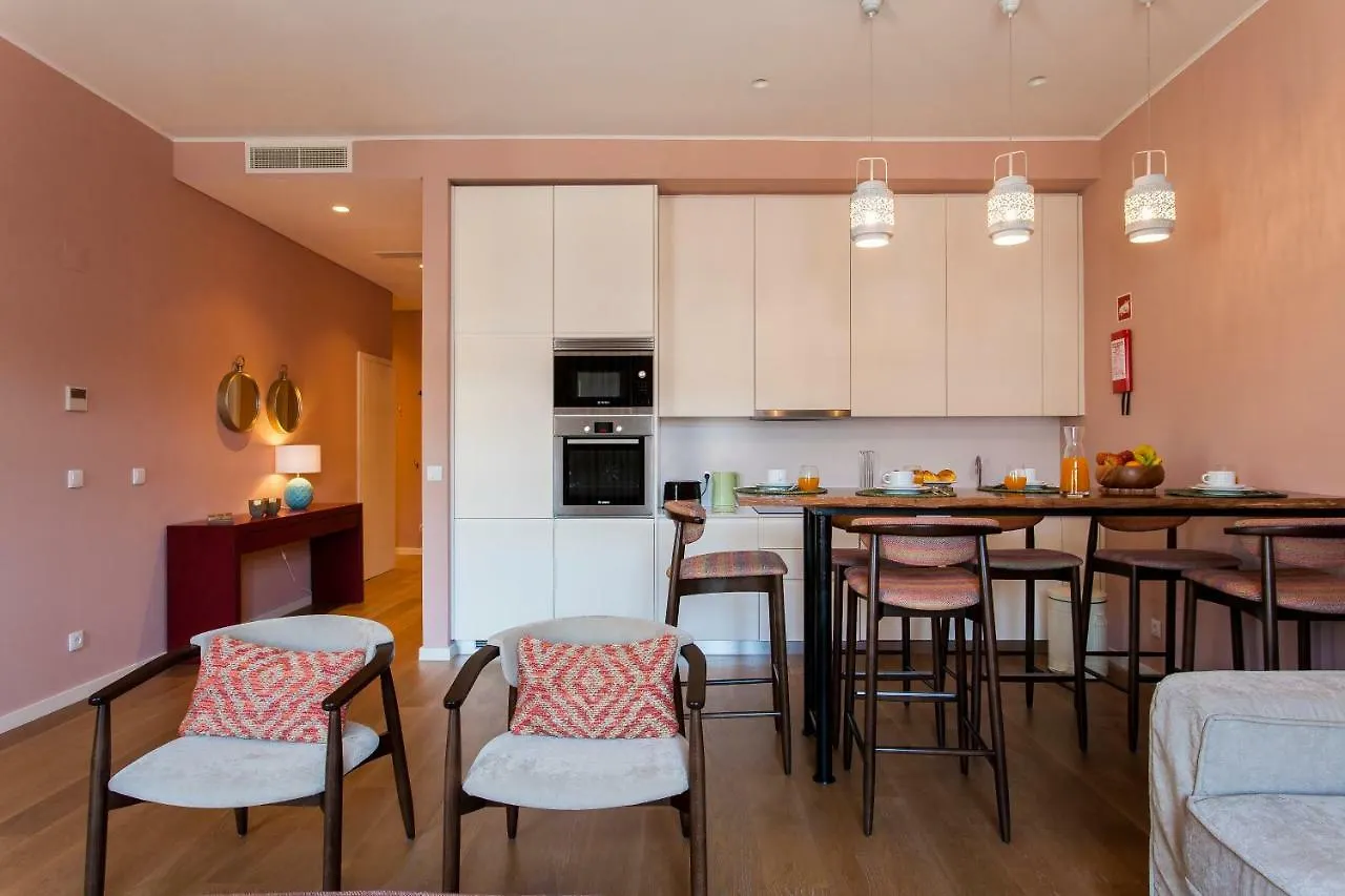Joivy Sublime 2Br Apt On Restauradores Square Nearby Rossio Station Lisbon Apartment